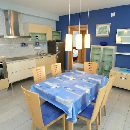 Apartment Drago-4 * Postira